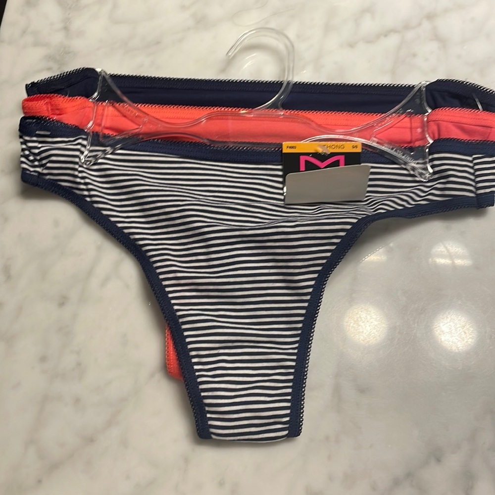 Maidenform thong